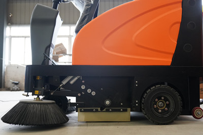 室内小型电动扫地机 室内小型电动扫地机.jpg